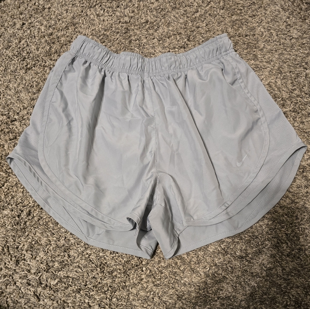 Women's Nike Tempo Running Shorts - Gray
